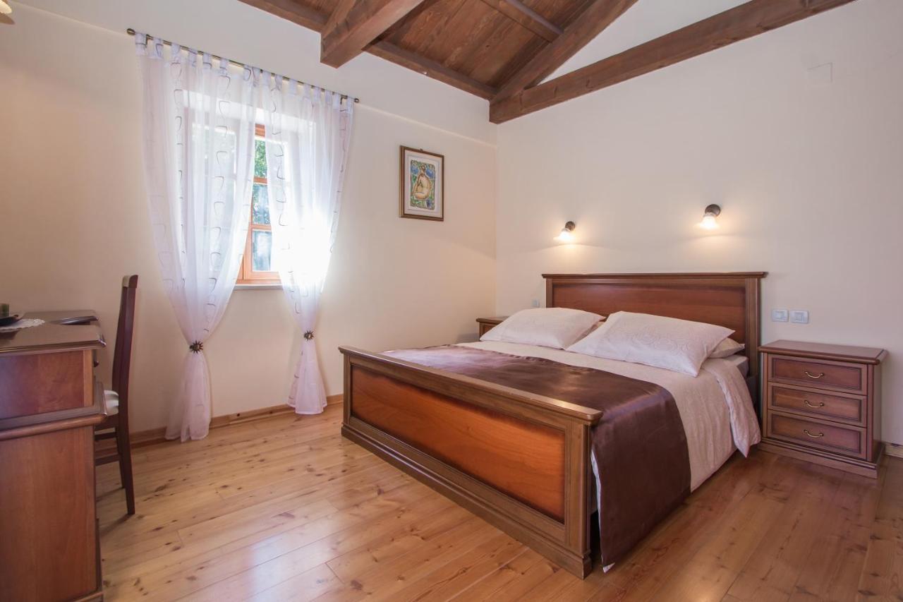 Villa Kringa Tinjan Dış mekan fotoğraf