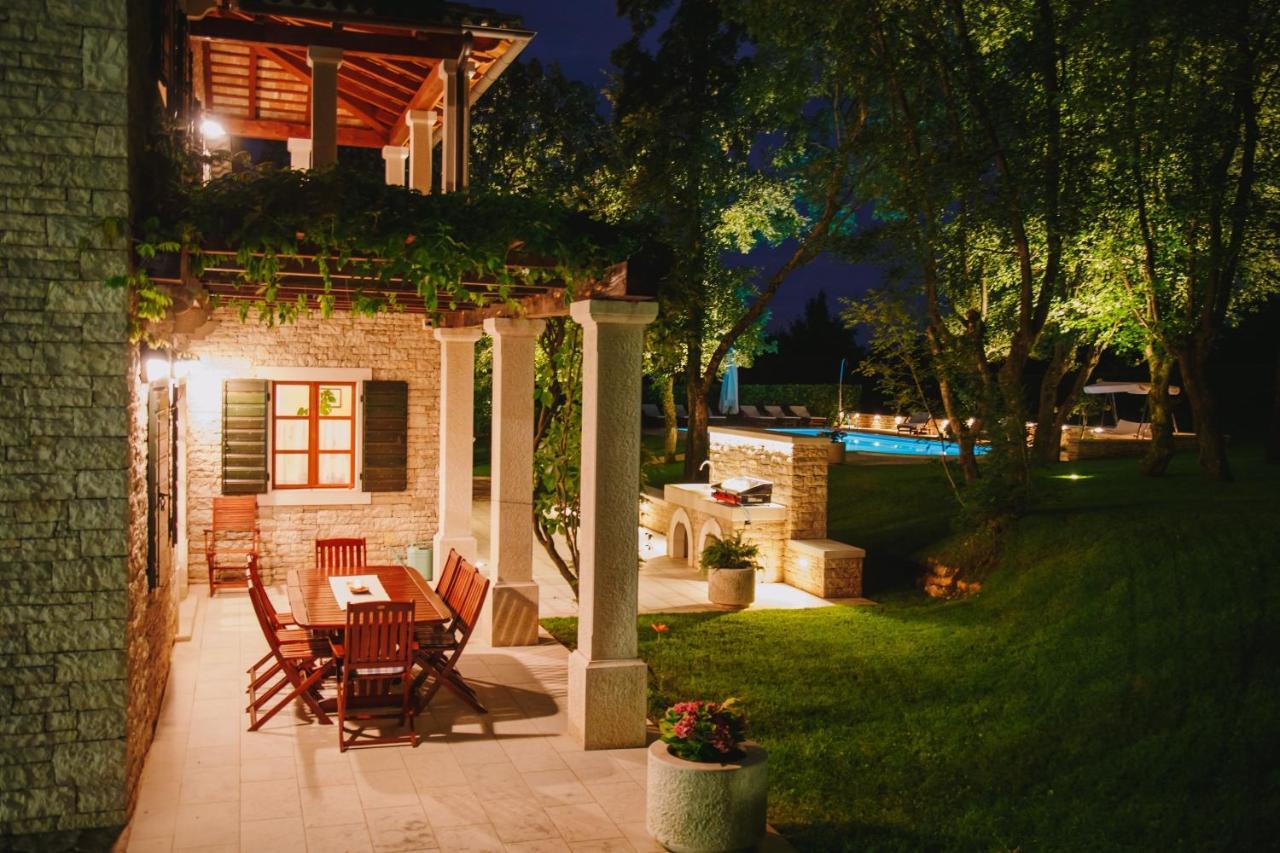 Villa Kringa Tinjan Dış mekan fotoğraf