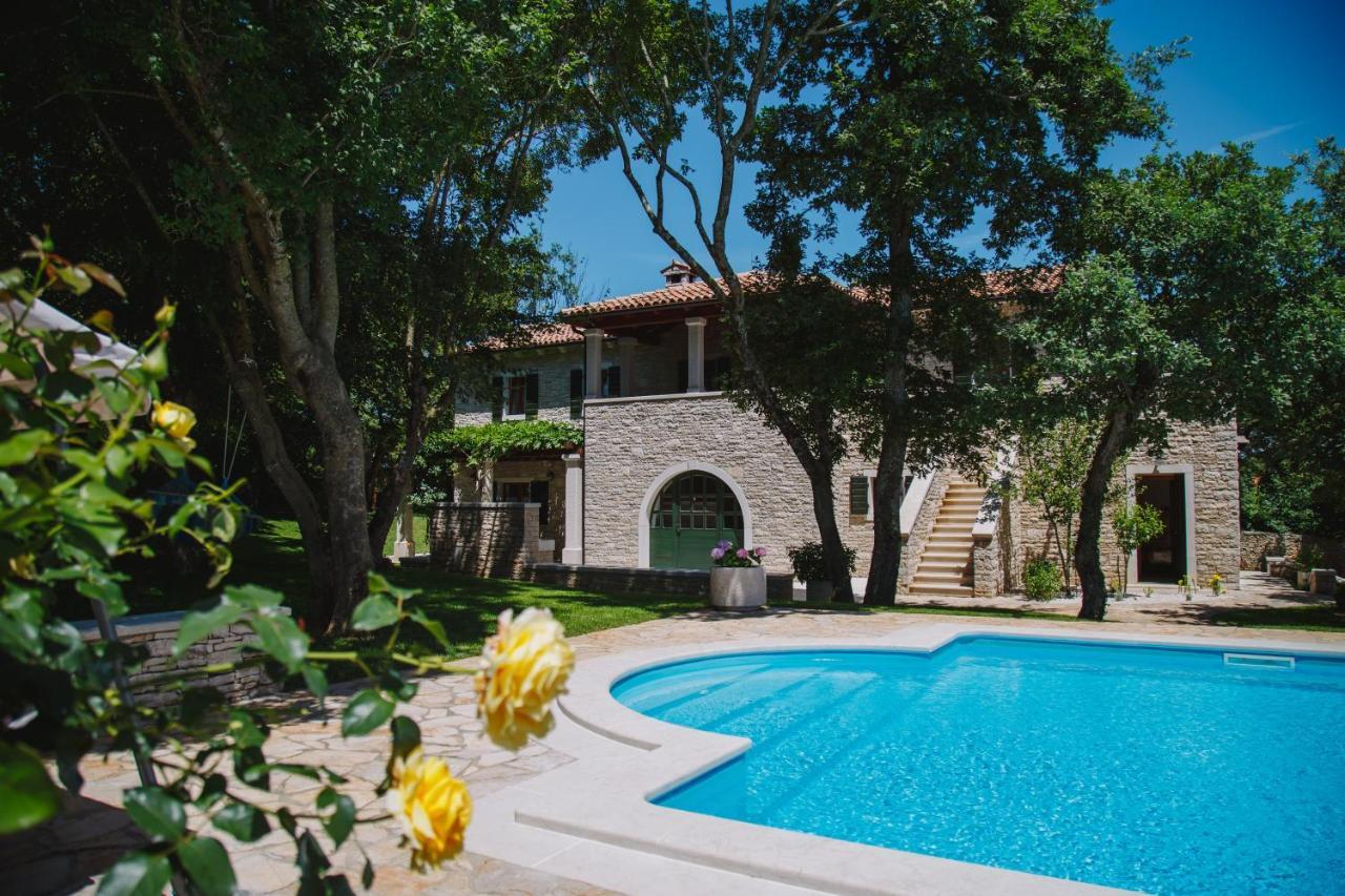 Villa Kringa Tinjan Dış mekan fotoğraf